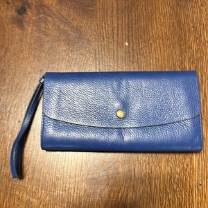 Fossil, royal blue leather, snap closure, wristlet, wallet